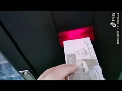 Vận hành máy bán hàng tự động băng tải 24 giờ với hệ thống thanh toán không dùng tiền mặt