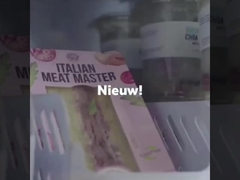 Tủ lạnh thông minh chất lượng cao xuất khẩu sang Châu Âu với hệ thống thanh toán không tiếp xúc, thương hiệu WEIMI