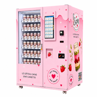 Máy bán đồ ăn nhẹ cung cấp bánh tươi và món tráng miệng cho khách hàng vào cuối đêm hoặc sau giờ làm việc